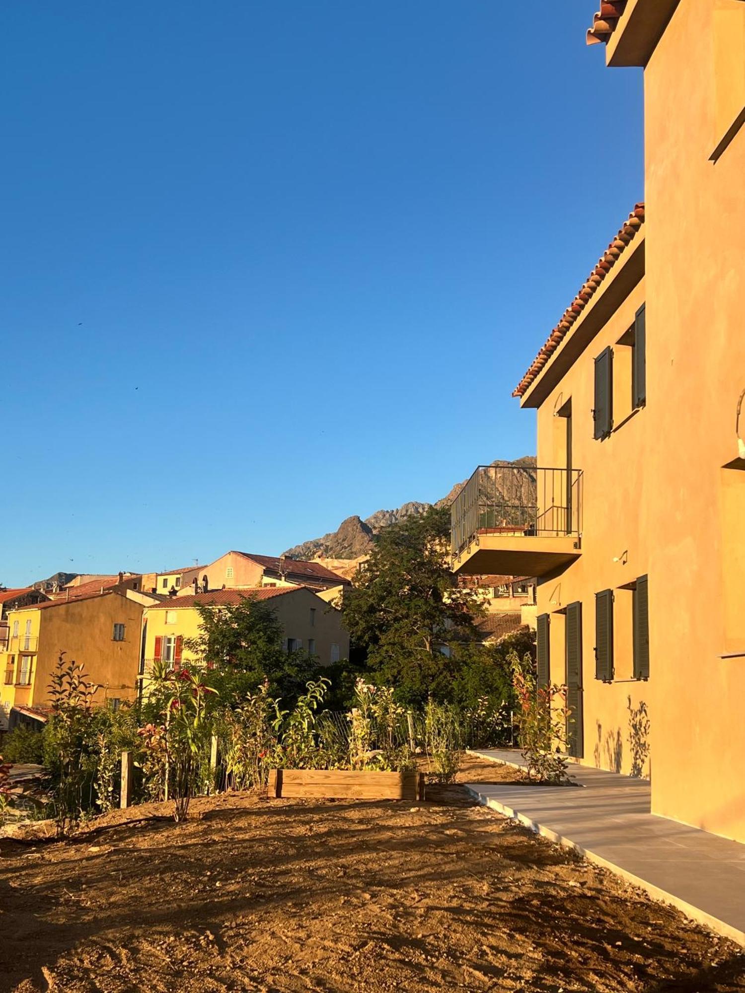 Bella Vita Calenzana Luaran gambar